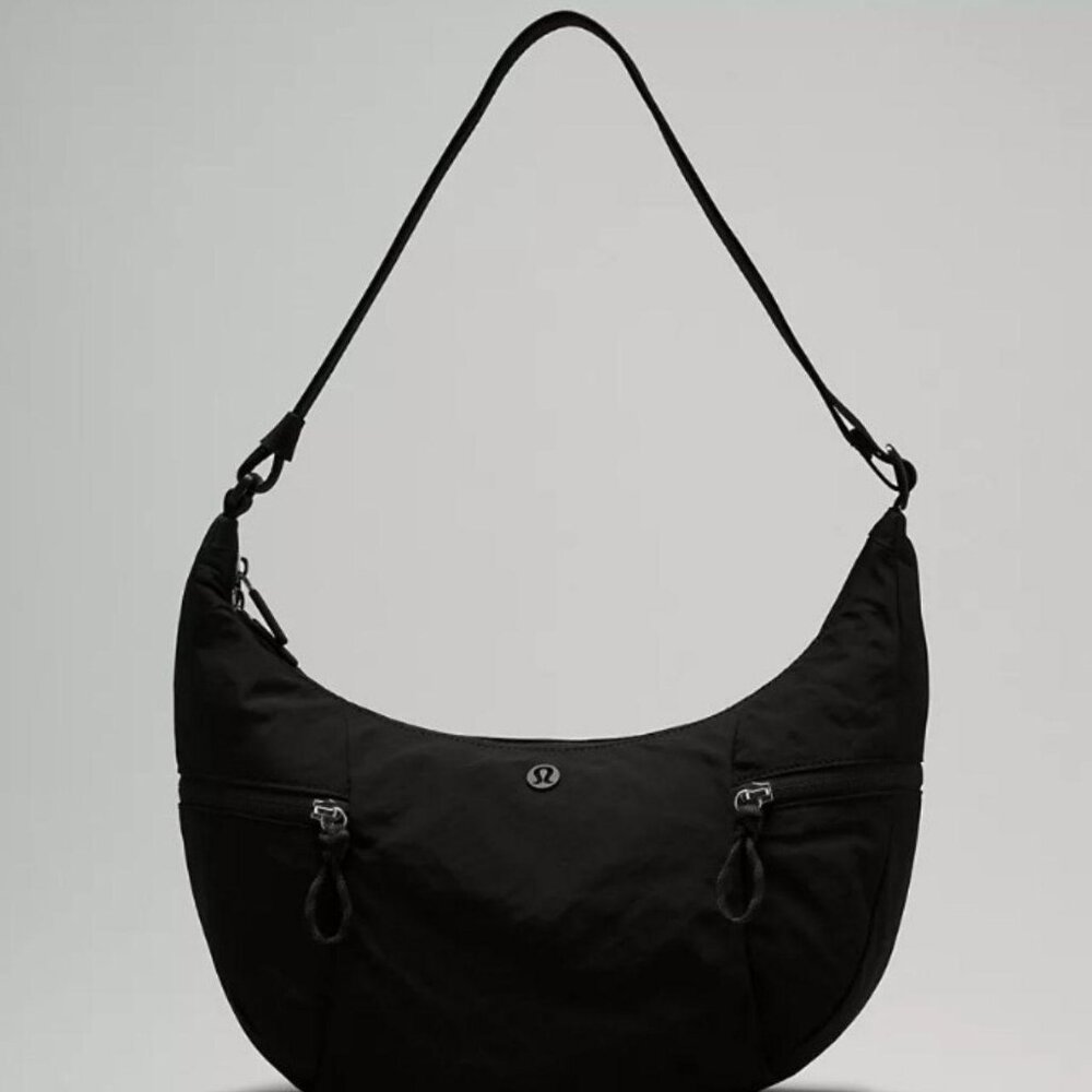 NEW 🖤 Lululemon Slouchy Sling Bag 6L